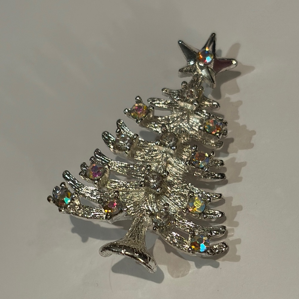 Vintage Eisenberg Elegant Silver Christmas Tree Brooch with Ab Crystals